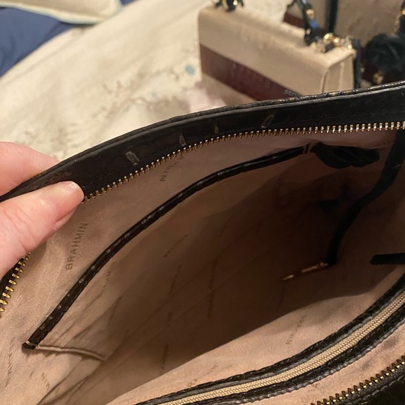 Brahmin Black vintage Embossed Crossbody Bag with matching wallet - Picture 4 of 4